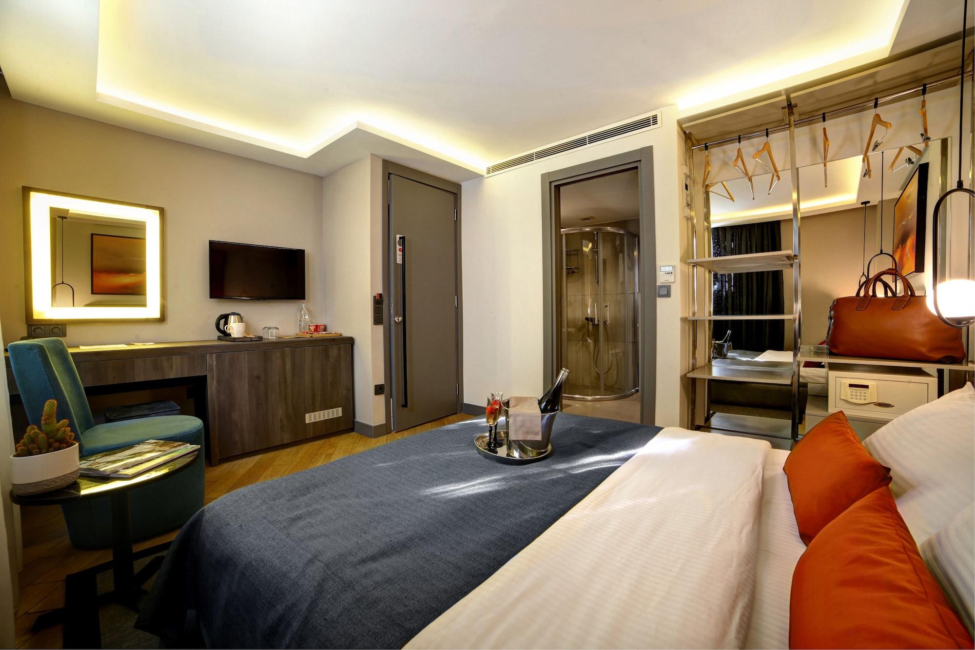The Capital Suites Istanbul Bagian luar foto