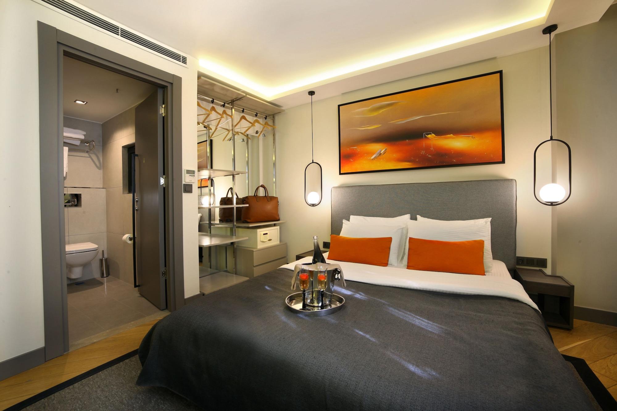 The Capital Suites Istanbul Bagian luar foto