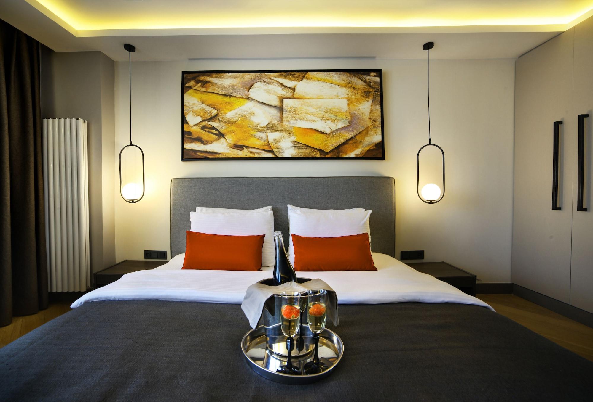 The Capital Suites Istanbul Bagian luar foto