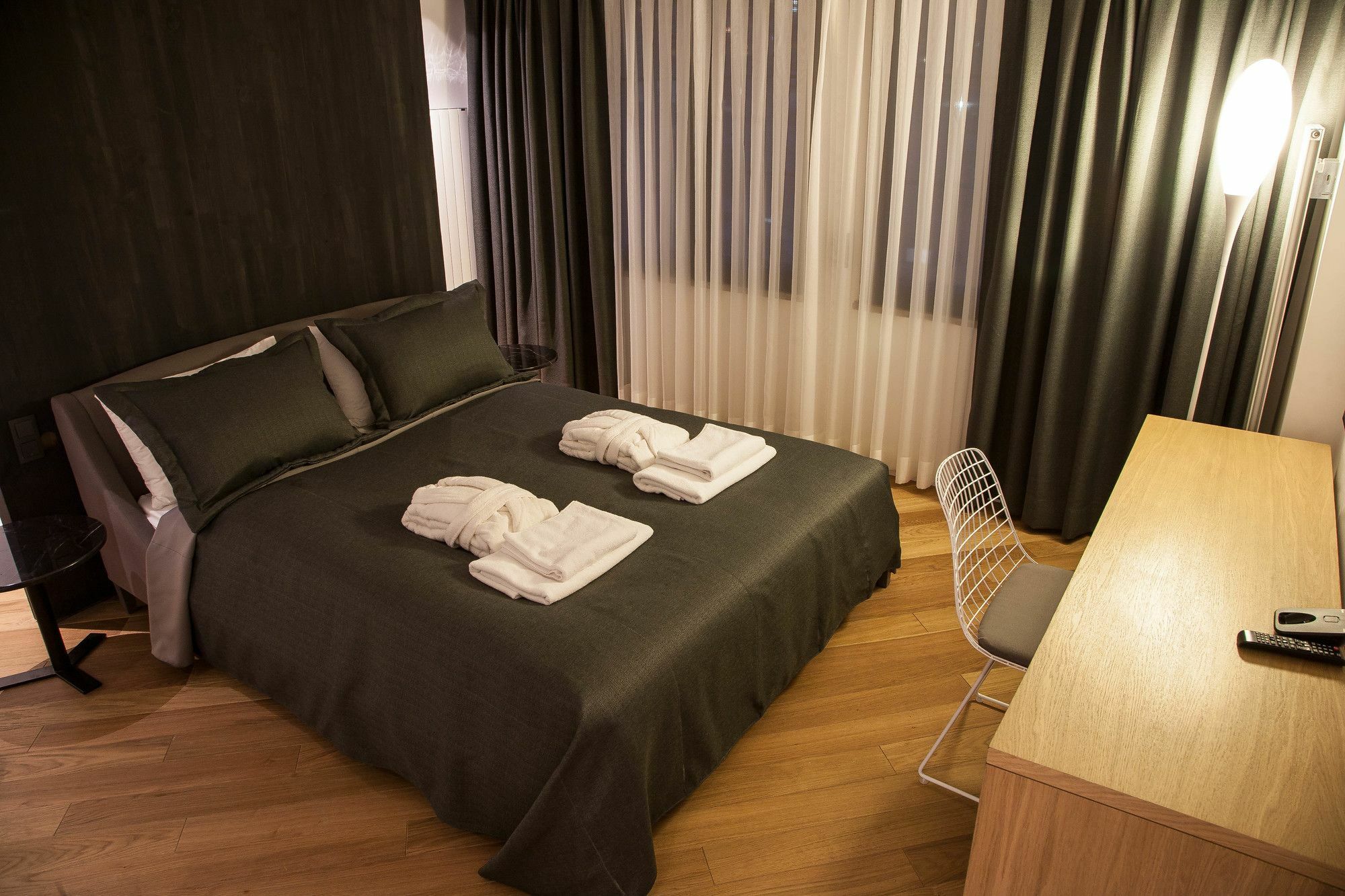 The Capital Suites Istanbul Bagian luar foto